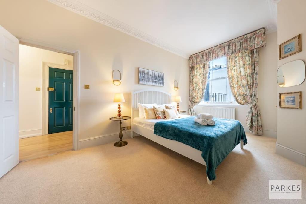 South Kensington - Cromwell Rd * Londra
